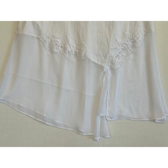 AKEMI + KIN Anthropologie Floral Embellished Women's Sz L White T-Shirt Top NWT - Picture 5 of 16